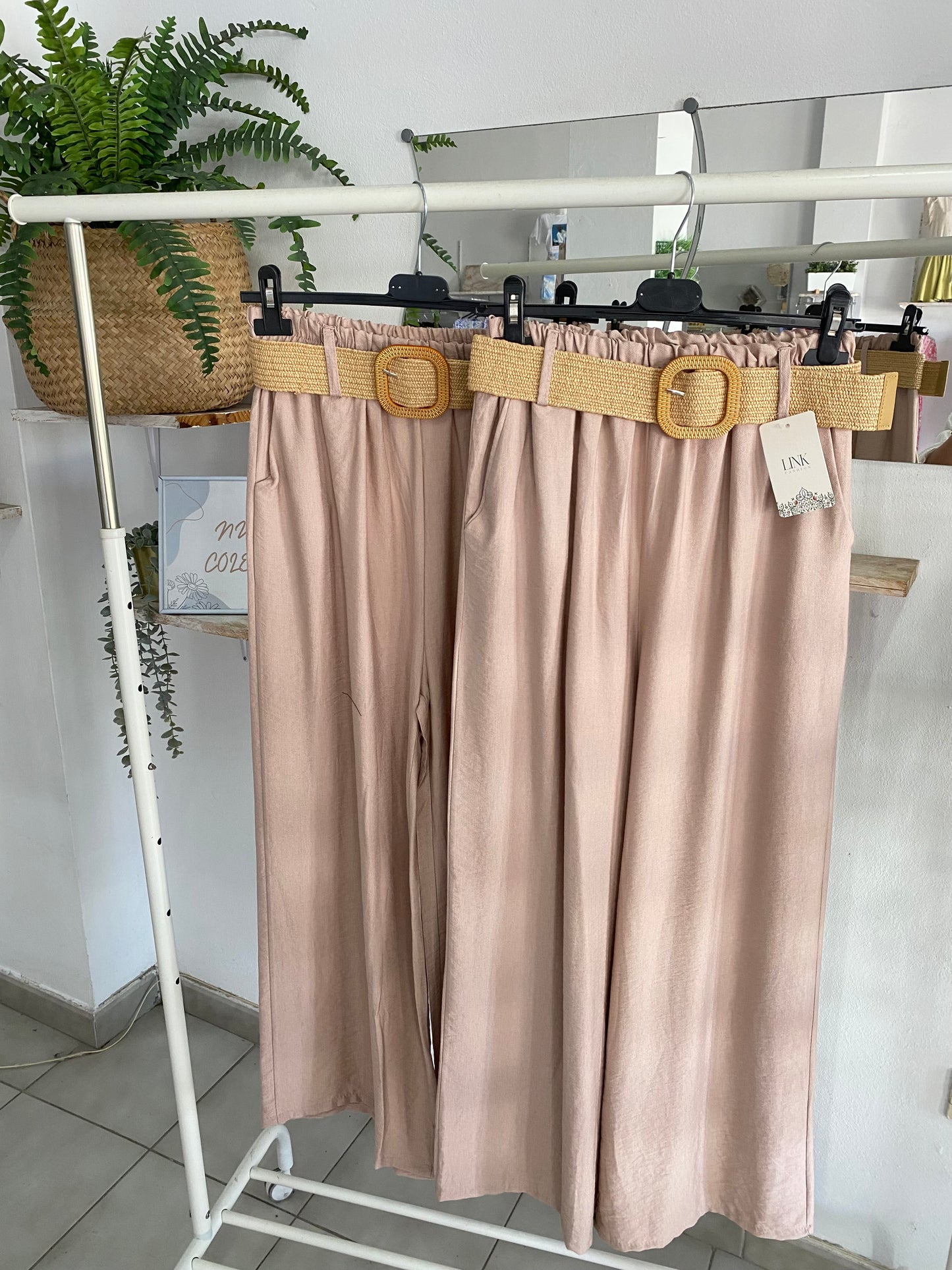Pantalón con cinto
