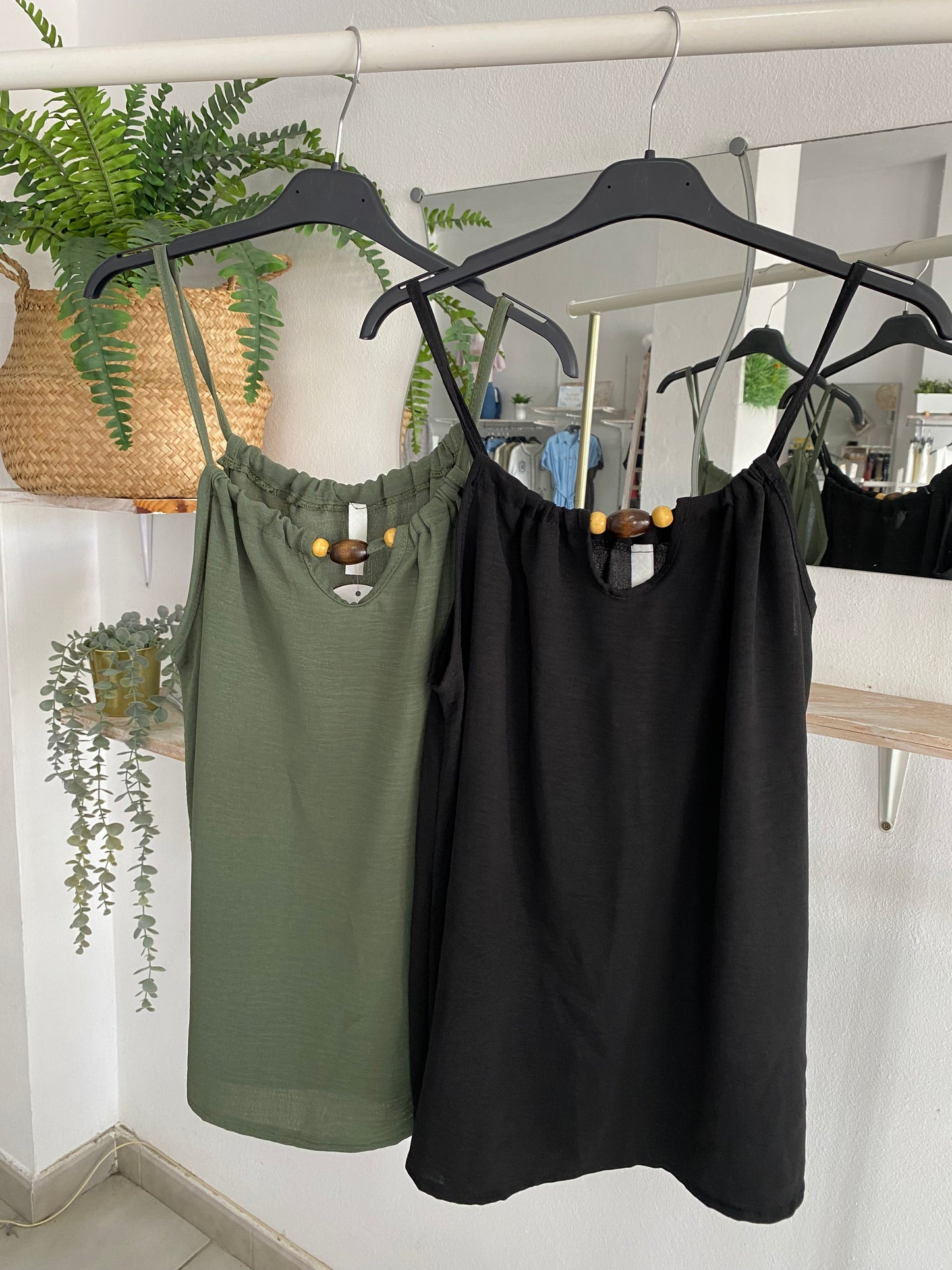 Blusa detalle cuencas
